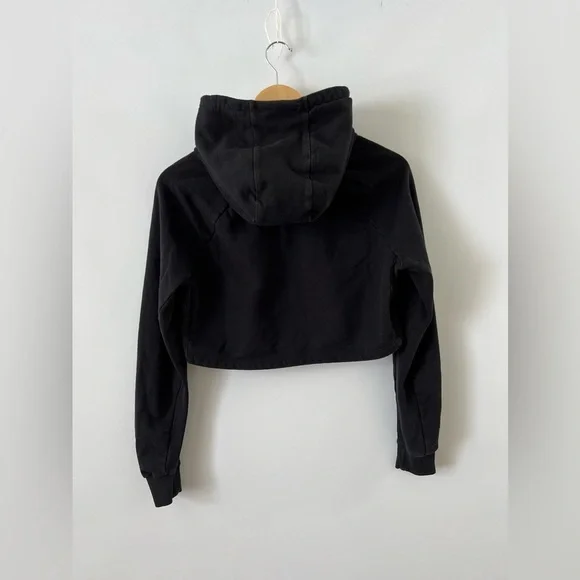 Gym Shark cropped hoodie - Picture 2 of 5